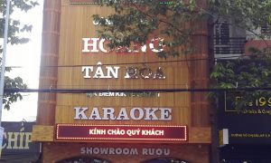 bảng hiệu karaoke